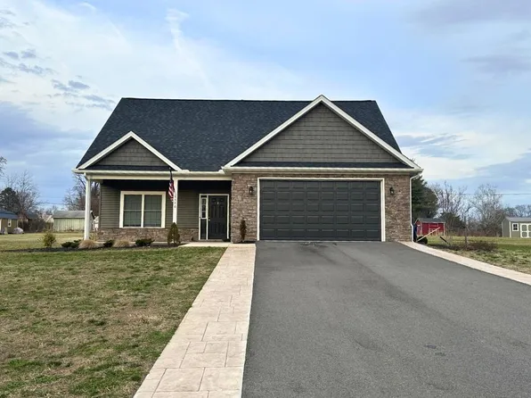 5570 New Pleasant Way, Salem, VA 24153