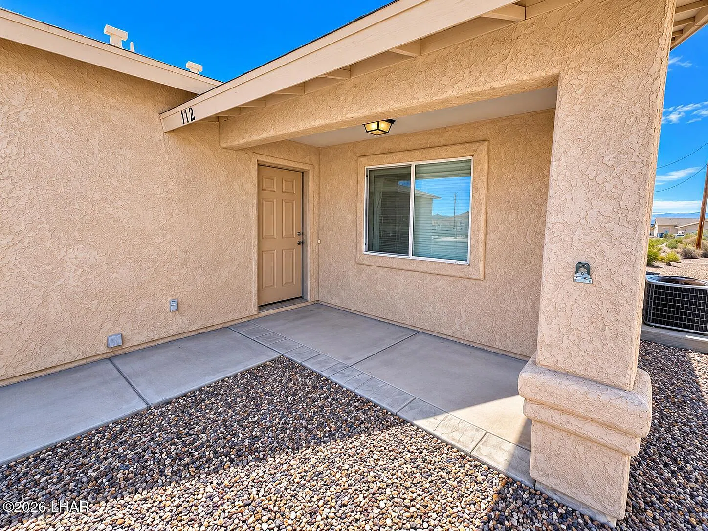 2 bed, 2.0 bath, 1074 sqft, $1,375 — Photo 2