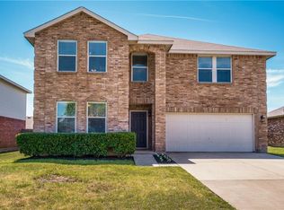 2139 Edgewood Dr, Grand Prairie, TX 75052