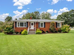 413 W Ridge Ave, Landis, NC 28088