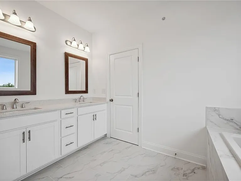 124 Downing Dr — Photo 19