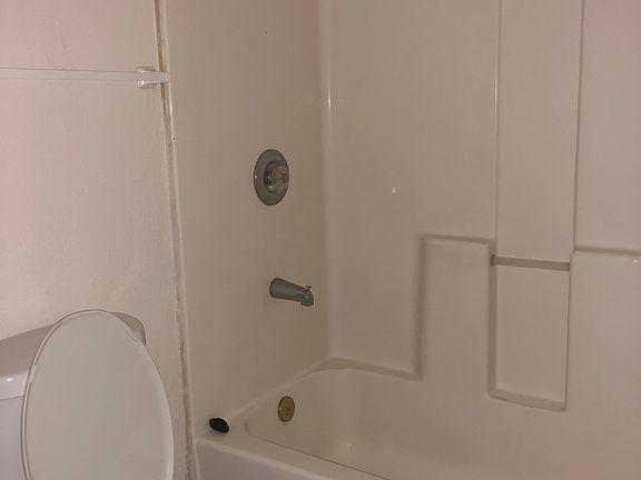4th image of 325 S Pioneer #327