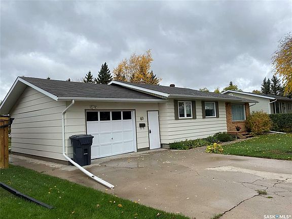 3rd image of 40 Canwood Cres