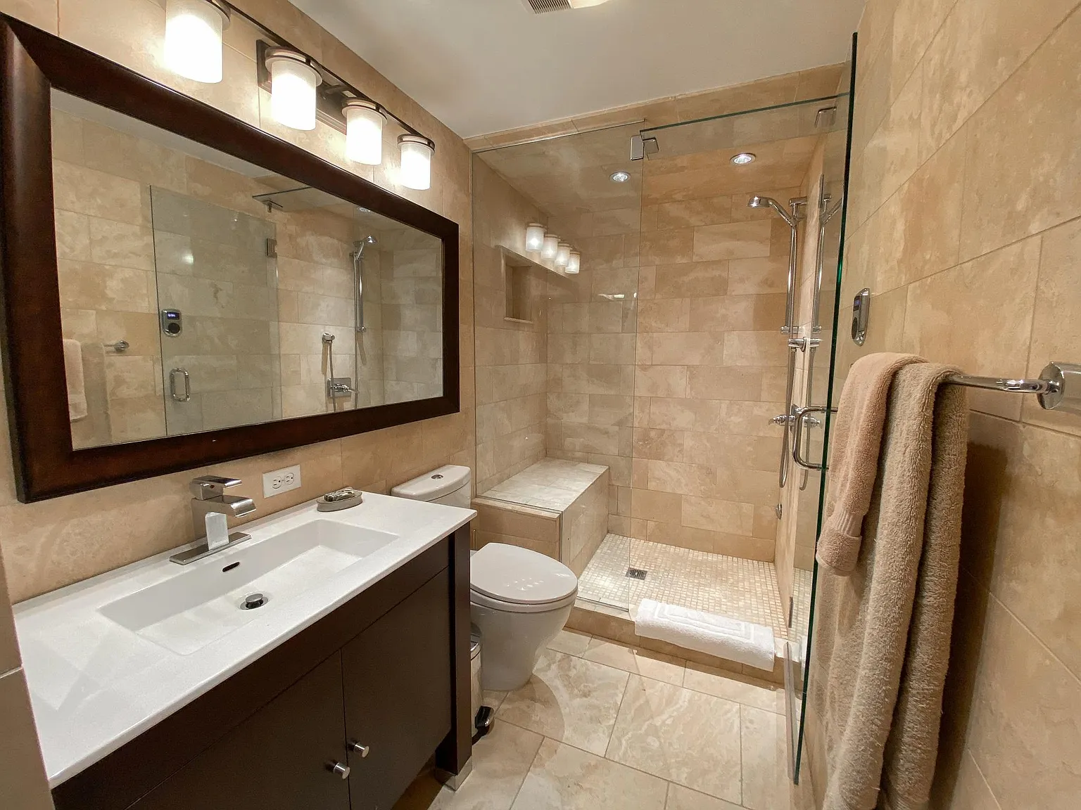 1 bed, 1034 sqft, $3,000 — Photo 4