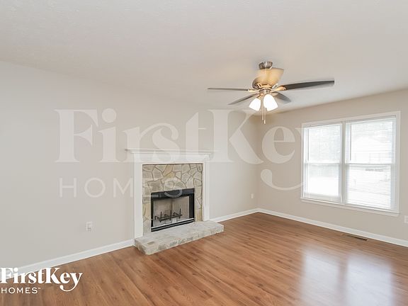 2nd image of 1761 Jefferson Ln