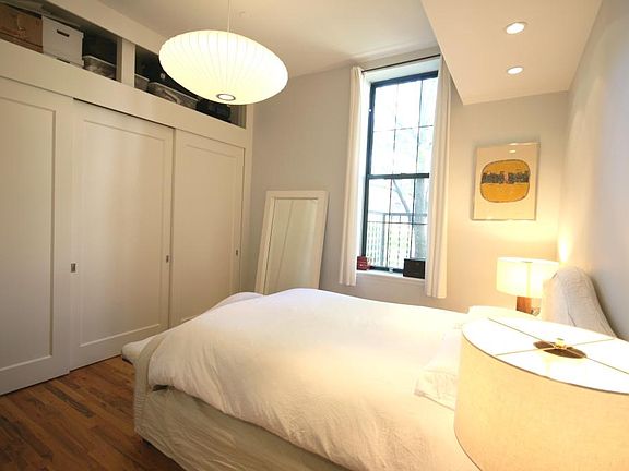 3rd image of 320 Washington Ave APT 2A