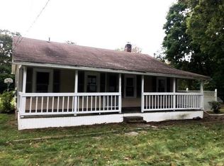 642 Pomfret St, Putnam, CT 06260