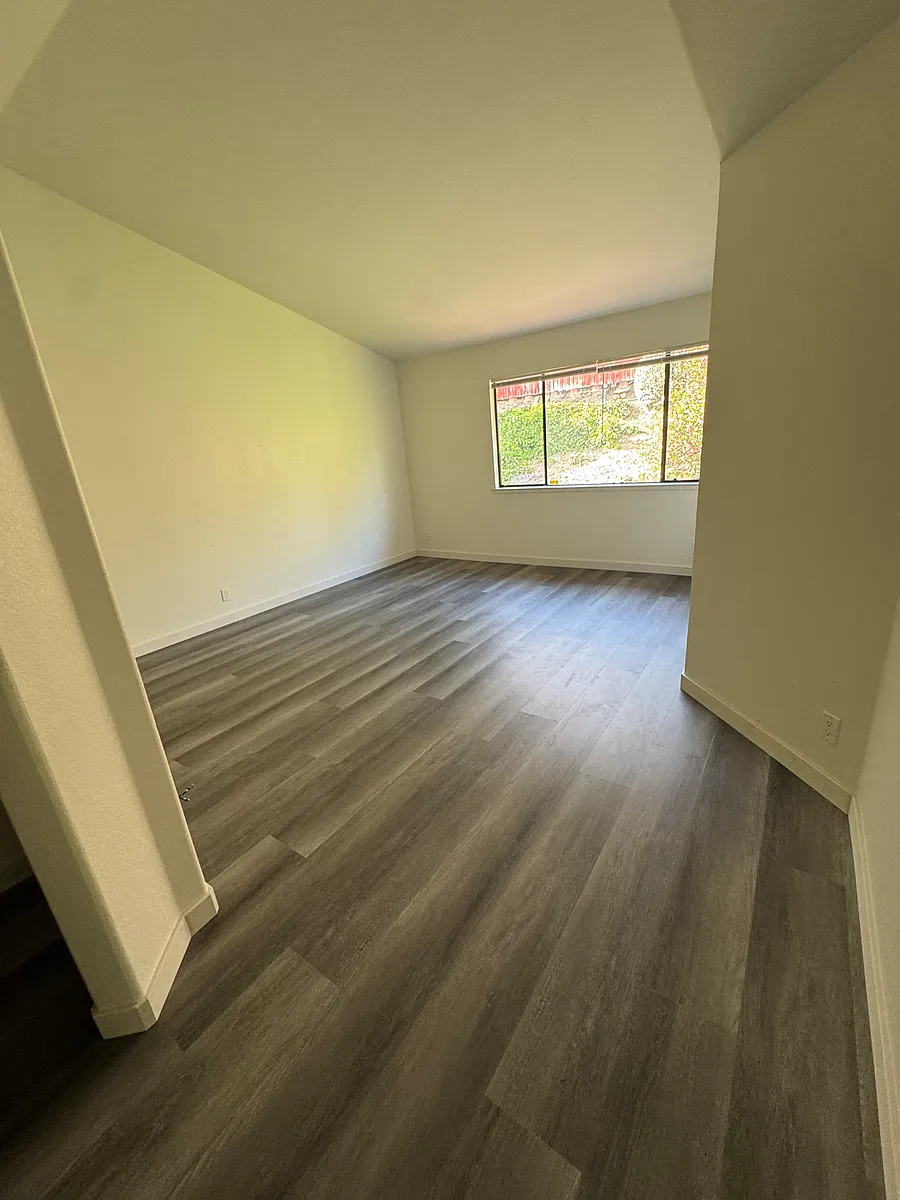 Building Photo - 495 Verano Ct
