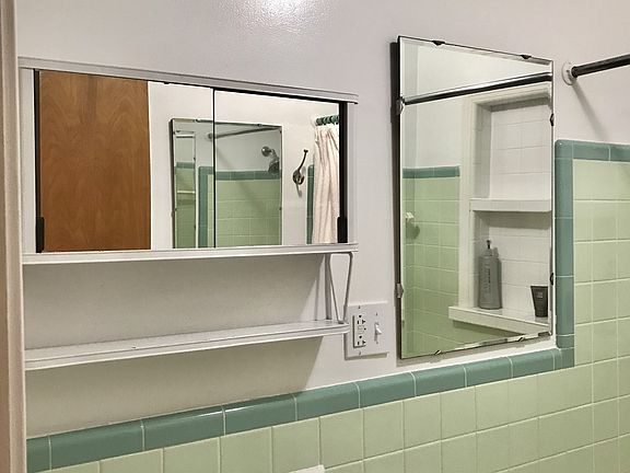 3rd image of 29 Walker Cir