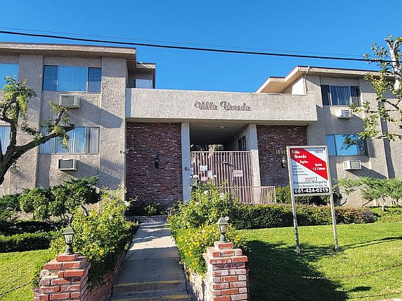 2nd image of 18015 Beneda Ln APT 206