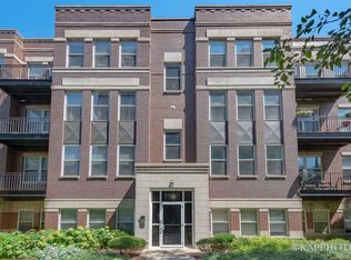1205 N Orleans St APT 104, Chicago, IL 60610