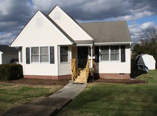 304 Maple Grove Ave, Colonial Heights, VA 23834