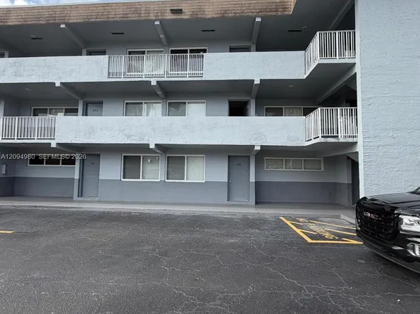 11005 SW 1st St APT 202, Sweetwater, FL 33174