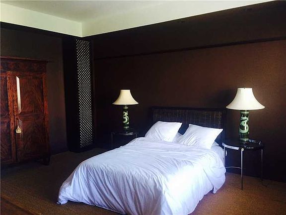 5th image of 2421 Lake Pancoast Dr APT 4EG