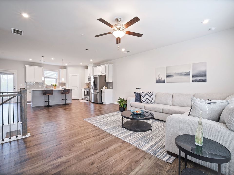 1st image of 1595 Ridgebrook Downs