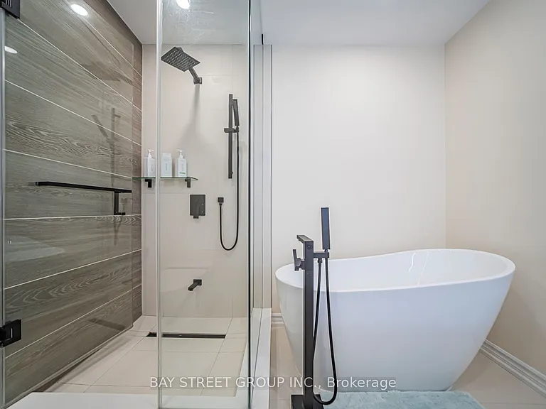 16 Dahlia Rd — Photo 28