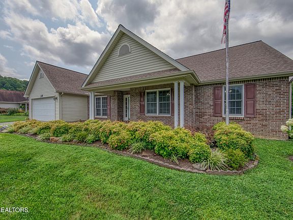 3rd image of 2024 Wayside Rd