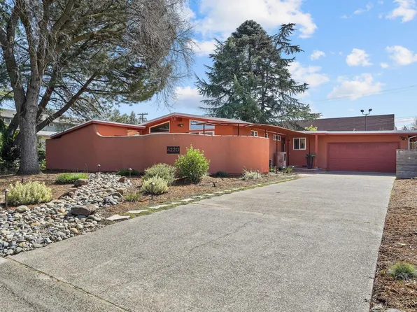 4220 Boone Ln, Sacramento, CA 95821