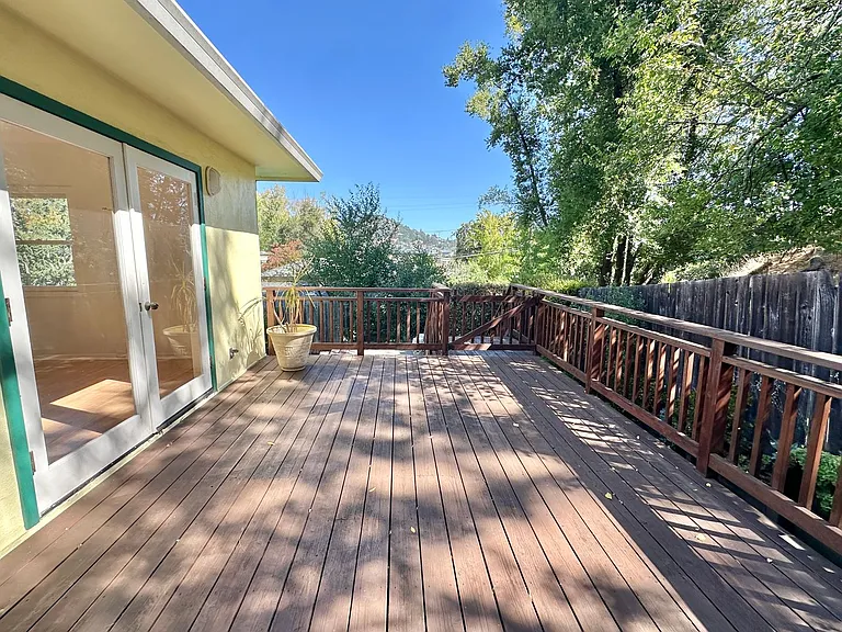 9 Bungalow Ave — Photo 16