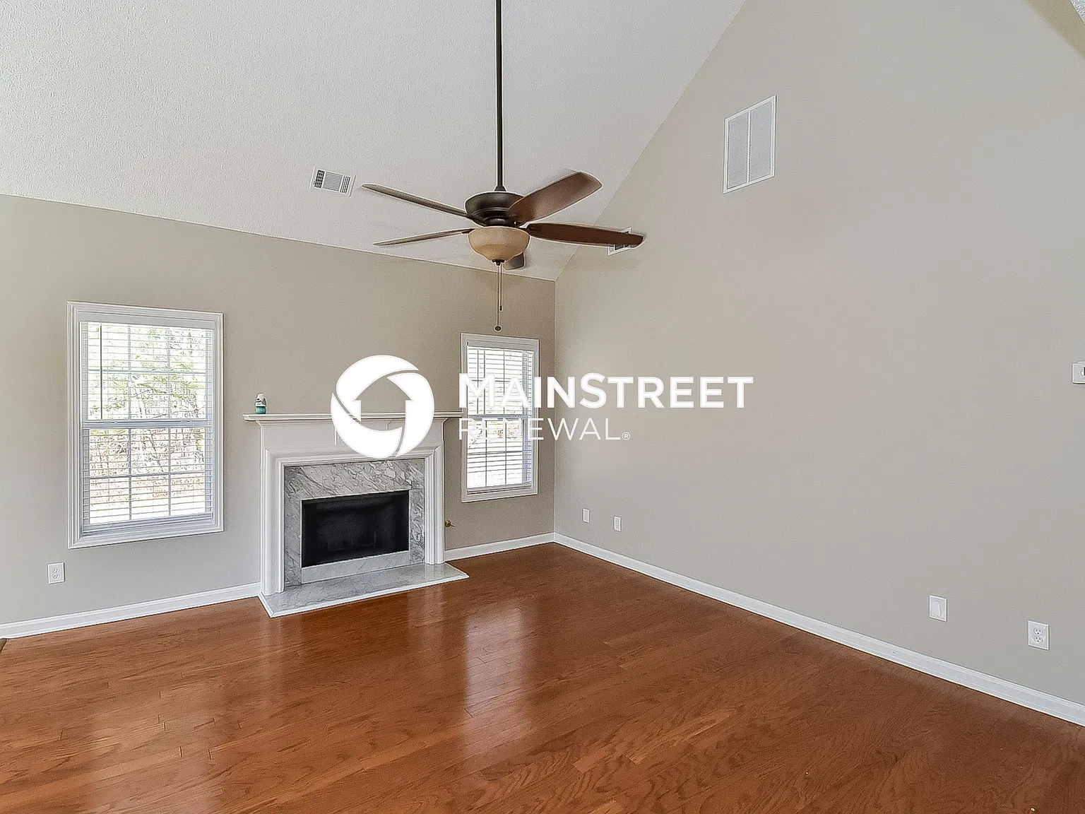 260 Tara Beach Ln — Photo 3