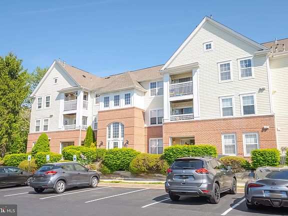 2nd image of 1310 Sheridan Pl Unit 31