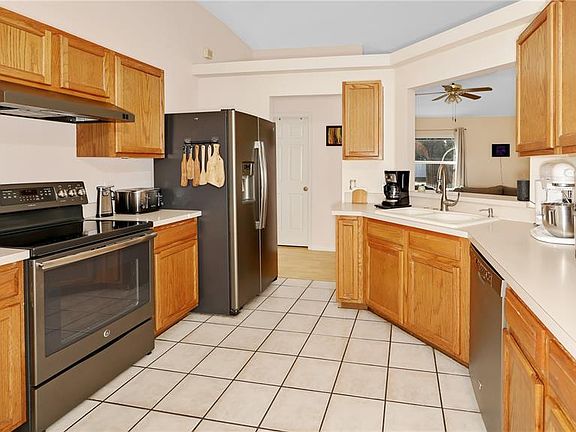 4th image of 3416 Kayla Cir