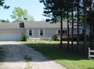 2333 E Treml Rd, Free Soil, MI 49411