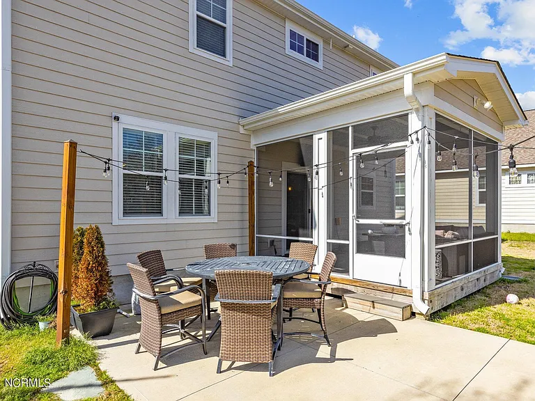 113 Bogue Harbor Ct — Photo 35