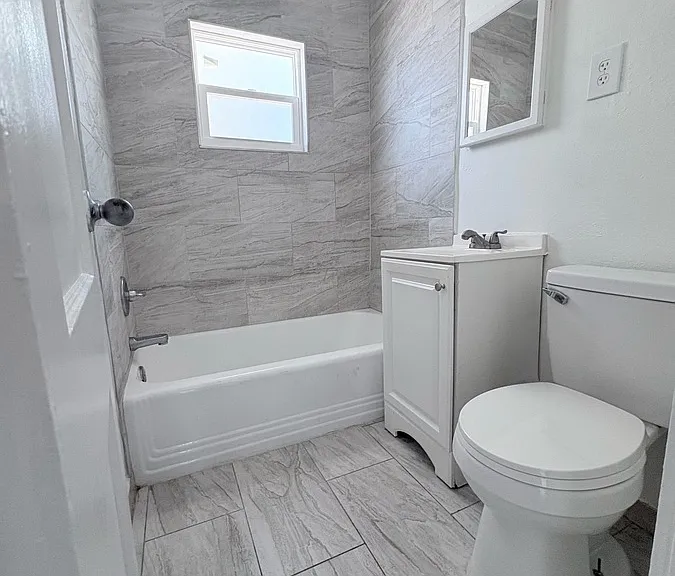 135 N Martin Luther King Junior Ave #B — Photo 12