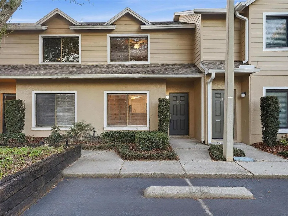 307 Sandlewood Trl