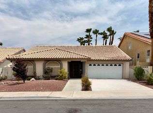 24 Myrtle Beach Dr, Henderson, NV 89074