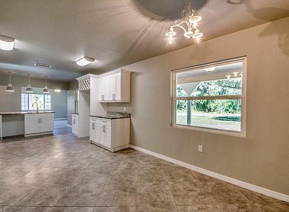 5th image of 713 Queens Dr