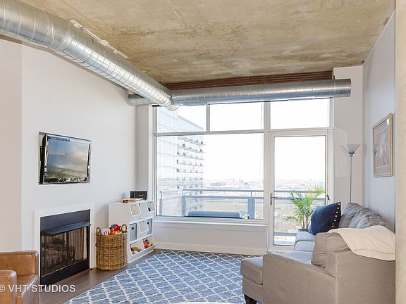 4th image of 1305 S Michigan Ave APT 2002