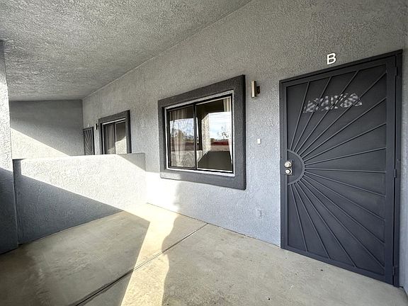 3rd image of 28670 Landau Blvd Unit B