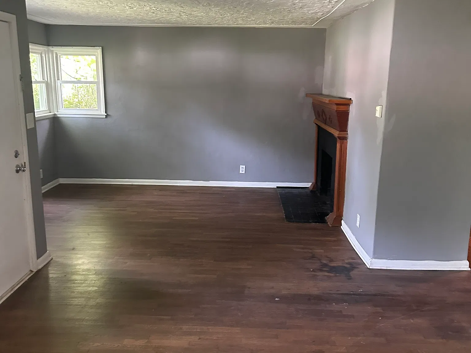 3 bed, 1200 sqft, $1,200 — Photo 3