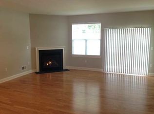 3012 Camelot Ct, Helmetta, NJ 08828