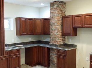 1035 Uvilla St, Pittsburgh, PA 15220