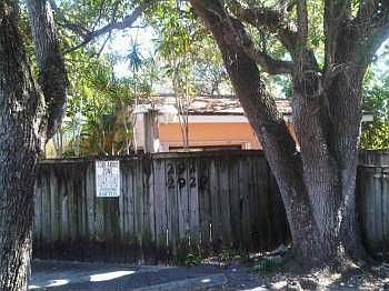 2nd image of 2927 Bridgeport Ave