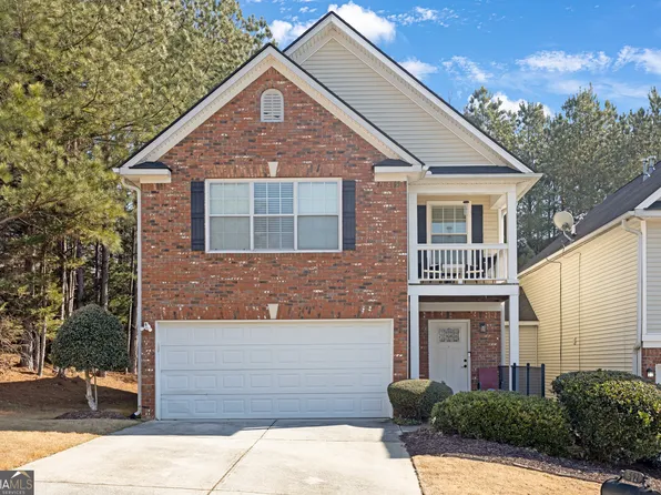 642 Lakes Cir, Lithonia, GA 30058