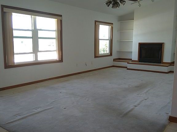 4th image of 4251 Oriole Ave