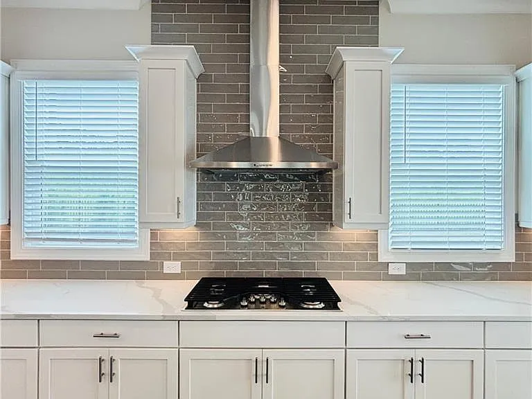 657 Summit Hill Way — Photo 10