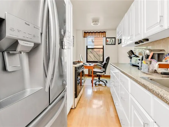 1075 Sheepshead Bay Road image 11 of 23