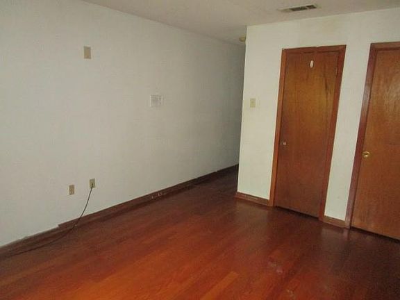 5th image of 1410 N 28th St