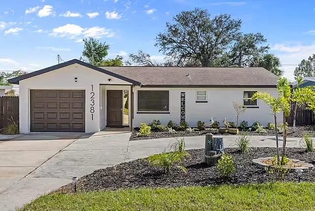 3 bed, 2.0 bath, 1368 sqft, $3,500 — Photo 1