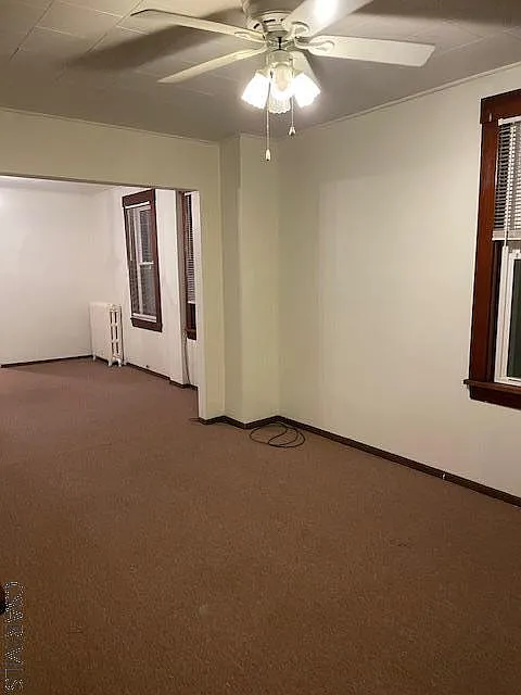 2 bed, 1.0 bath, $700 — Photo 4