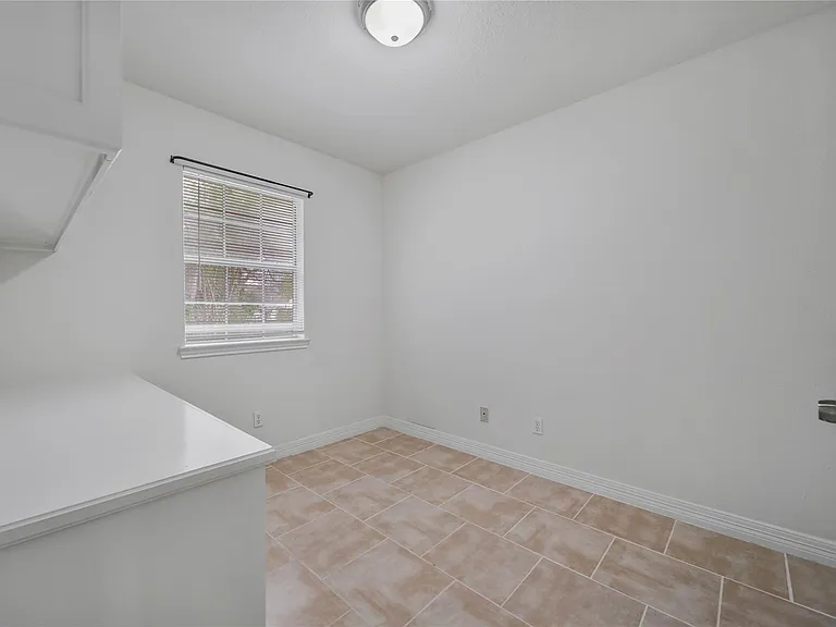4943 Gammage St — Photo 11