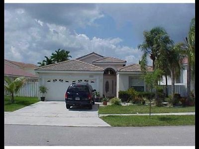 822 SW 176th Ave, Pembroke Pines, FL, 33029