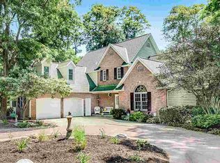 51709 Clubhouse Dr, South Bend, IN 46628