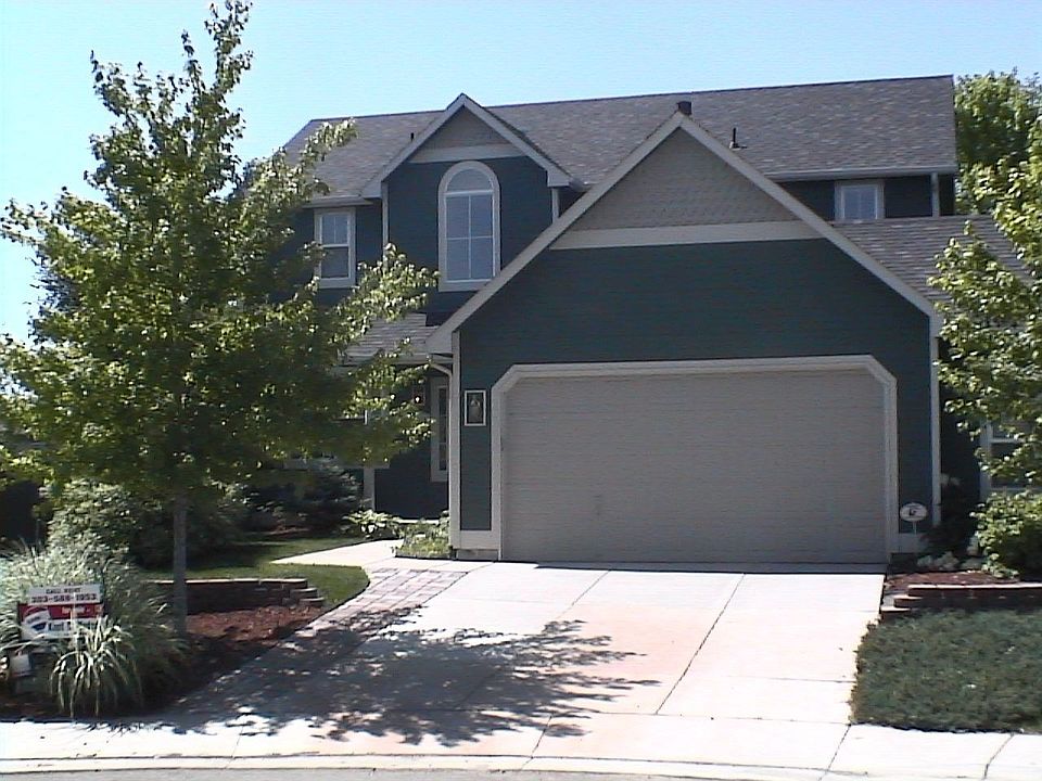 Front of house - Summer