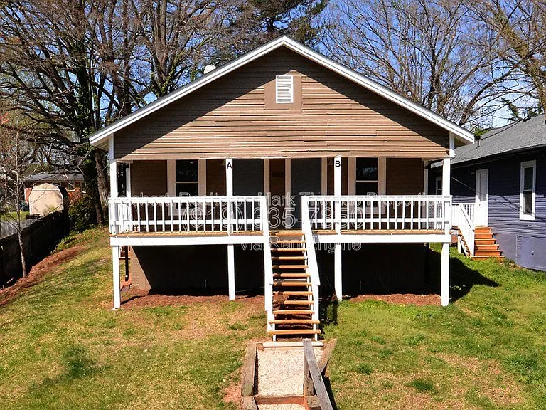 1032 Cornell St #A — Photo 2